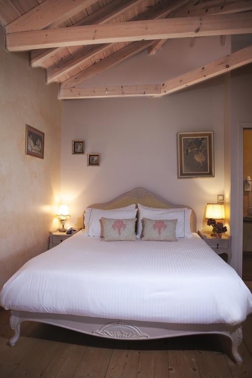 Amaryllis Boutique Guest House アノ・ペディナ エクステリア 写真
